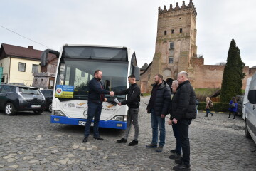 Луцька громада отримала автобус від благодійників