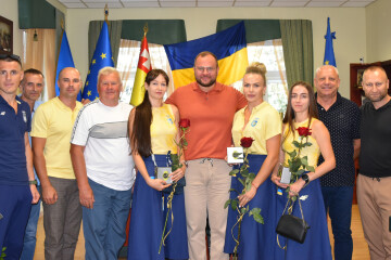 Міський голова Ігор Поліщук зустрівся з спортсменами нашої громади, які представляли Україну на Олімпійських іграх у Парижі 2024