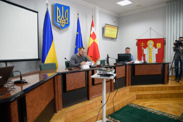 Члени виконавчого комітету затвердили Положення про пам’ятний фотостенд “Герої Небесної Сотні – Загинули за Єдність України”