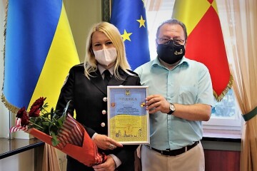 Вітання з нагоди 25-ї річниці створеня відділу кримінальної міліції у справах неповнолітніх, нині- відділ ювенальної превенції.  