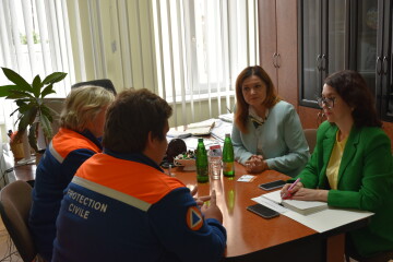 Iryna Chebeliuk Has Met with French Volunteers