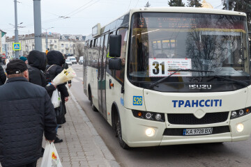 На вулиці Луцька виїхав новий громадський транспорт