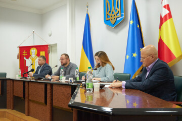 З міського бюджету нададуть субвенцію обласному для ремонту території біля моргу