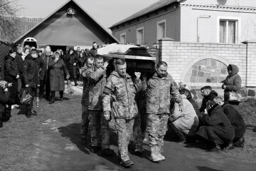 Загинув при виконанні бойового завдання: у Луцькій громаді поховали Героя Володимира Мисковця