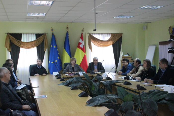 У Луцьку із підприємцями обговорили нові Концептуальні основи розміщення зовнішньої реклами