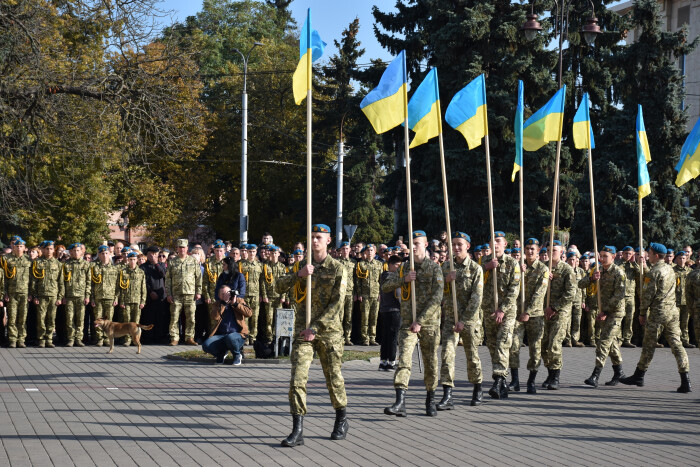 Учнів Волиснького обласного ліцею урочисто посвятили у ліцеїсти у центрі Луцька