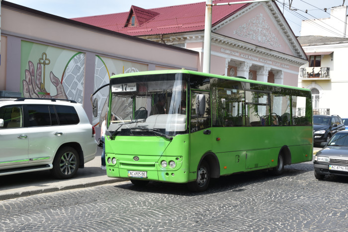 Автобусний маршрут №17 оснастили квитковими валідаторами