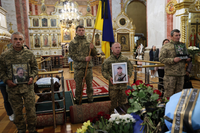 Полеглих Героїв Бориса Кулеша, Віталія Сардачука та Віталія Чубелюка провели в останню дорогу 