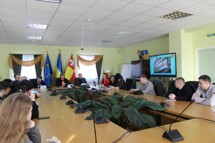 Обговорили питання розміщення зовнішньої реклами в районі вулиць Рівненська та проспектів Молоді і Відродження