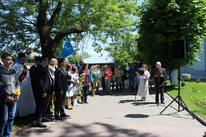 Громадськість міста вшанувала пам’ять жертв політичних репресій та депортованих кримських татар