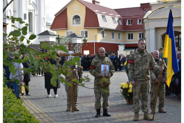 У Луцьку попрощалися одразу з двома захисниками України 