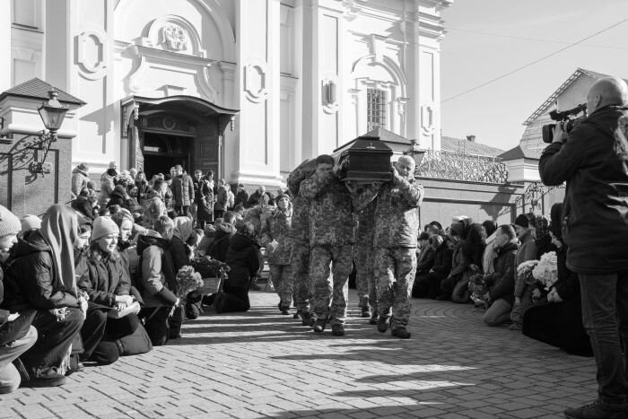 Мешканці громади провели у останню дорогу трьох військовослужбовців