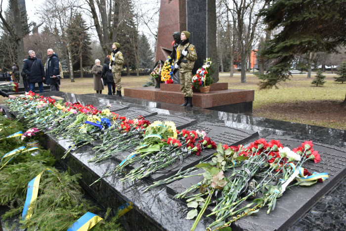 Лучани урочисто вшанували воїнів-інтернаціоналістів