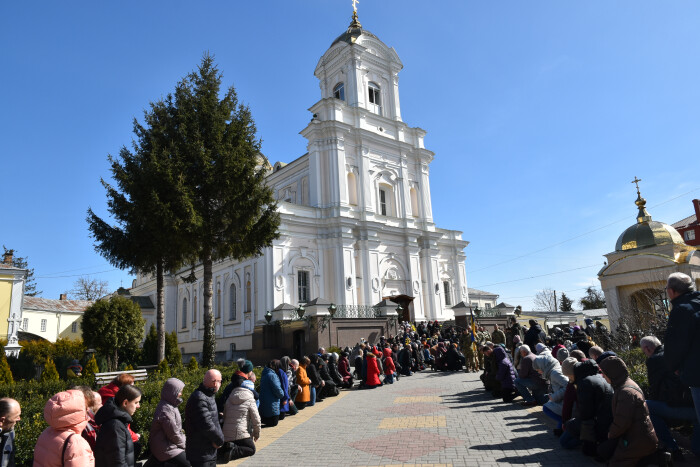 У Луцьку прощалися з Героями