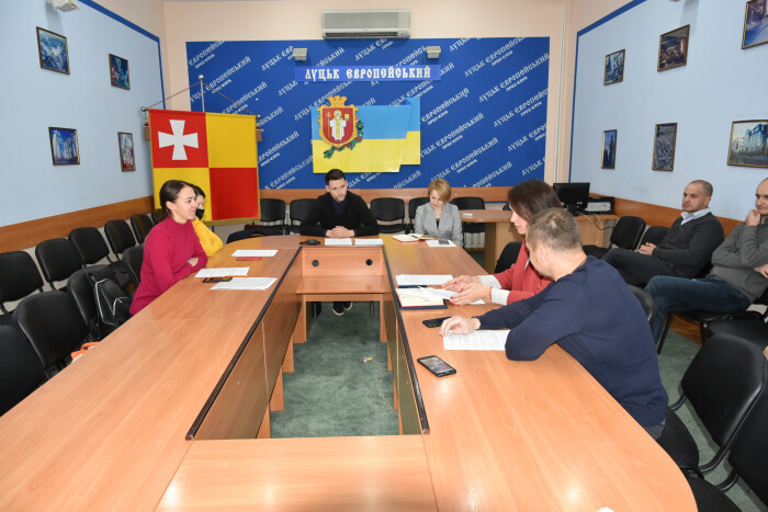              Депутати міської ради під час засідання постійної комісії обговорили питання підвищення тарифів на розподіл природного газу 