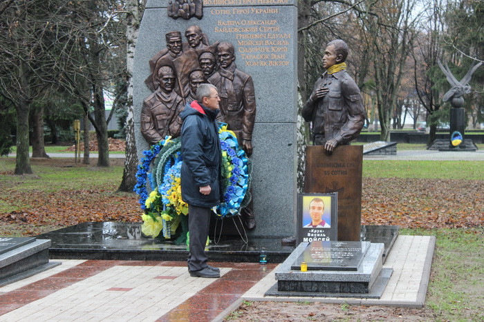 На меморіальному комплексі “Вічна Слава” вшанували Героїв Небесної Сотні 