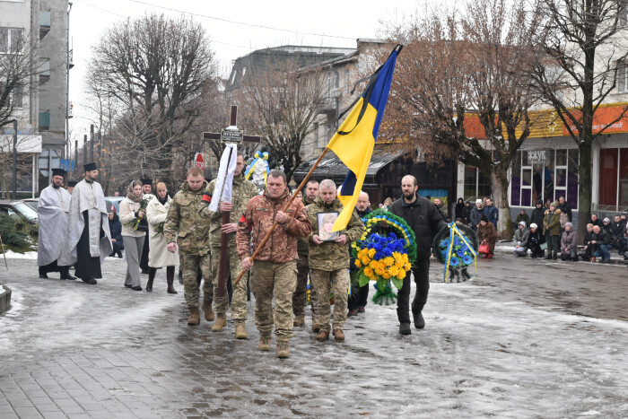 У Луцьку попрощалися з Героєм Анатолієм Петруком