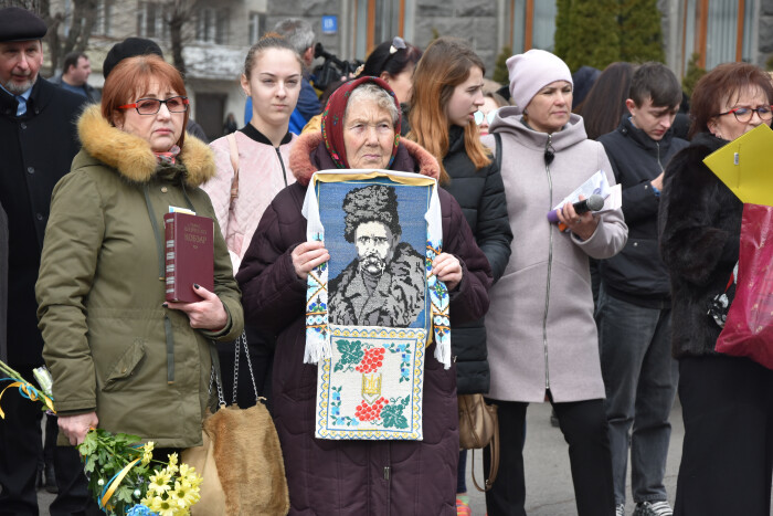 Лучани вшанували великого Кобзаря у день його народження 