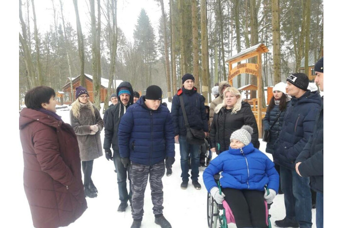 Вихованці ГО "Джерело життя" відвідали Воротнівське лісництво