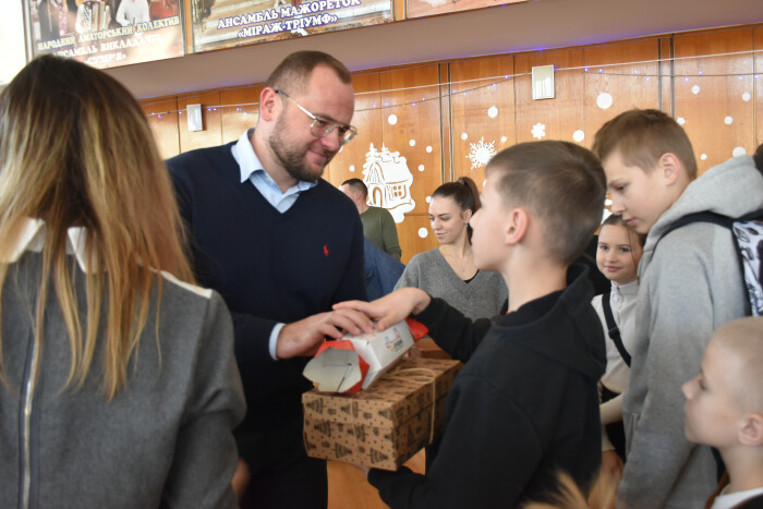 Луцький міський голова Ігор Поліщук привітав з різдвяно-новорічними святами дітей загиблих захисників України