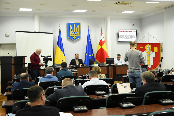 З ФОП Макарчуком М.П. розірвали договір на перевезення пасажирів на міському маршруті №9 “Райлікарня - Полонківська”