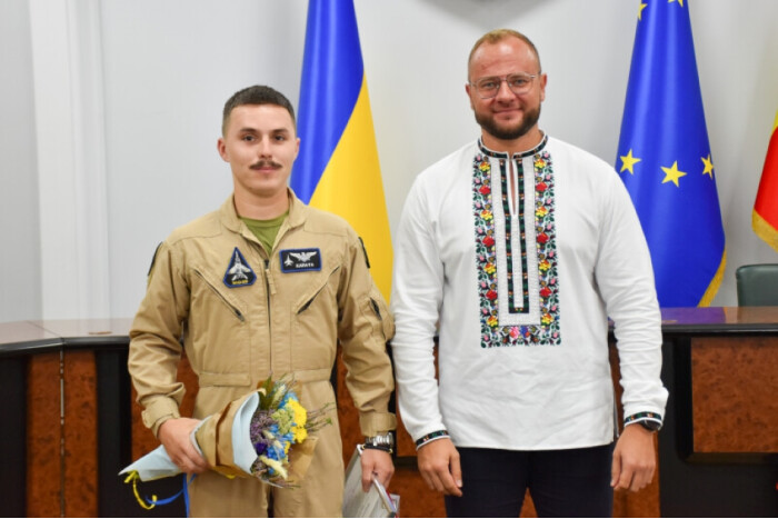 Луцький міський голова Ігор Поліщук вручив відзнаки до Дня Незалежності